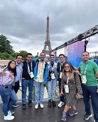 Va la segunda parte de las fotos en #paris2024. Fueron decenas de zonas  mixtas, entrevistas padrísimas, valiosas y con una carga emocional  increíble que se suman a las imborrables experiencias que me