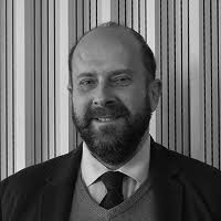 PARA EJERCITAR LA MAESTRIA DE LOS CABALLOS,LA NOBLEZA SEVILLANA Y LA  FUNDACION DE LA REAL MAESTRANZA DE CABALLERIA EN 1670