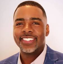 Morris Wyatt III (@morris.wyattiii) • Facebook