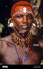 Perlage tribal kenya maasai Banque de photographies et d'images à haute  résolution