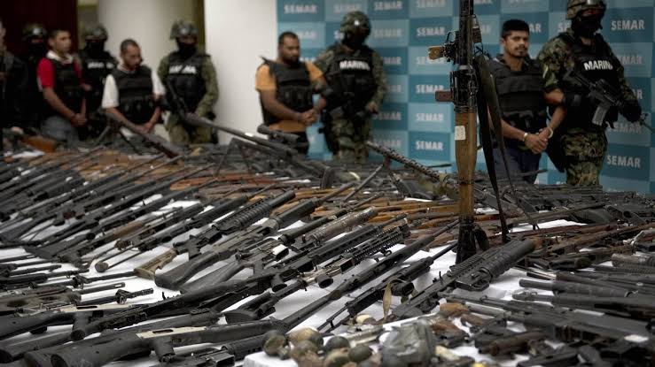 Acepta EUA que el 70% de armas que utiliza el crimen organizado en México  llegan de su país - El Comentario