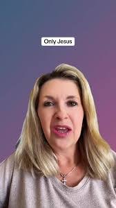 Carla Goff's Instagram, Twitter & Facebook