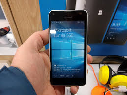 Microsoft Lumia 550: Erster Blick auf ...