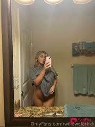 Willowclarkkk onlyfans hot porn photo 4