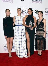 Everything that you'd ever want to happen and everything that you'd never expect to happen will happen. Pretty Little Liars Madels Sind Stolz Auf Troian Promiflash De