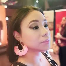 Con un elenco de lujo como lo define él mismo Irving. Alberti @irvinalberti  incursiona como escritor y actor de su primera obra Me Caso con tu Ex!.  Bajo la dirección de Manuel