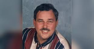 David Linville's Instagram, Twitter & Facebook