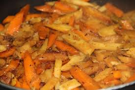 Poelee D Automne Panais Et Carottes Aux Epices Du Jardin Et Du Marche A L Assiette Et A La Bouche Recette Panais Carotte Panais Legume Panais