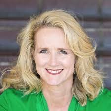 Kristen Peeples's Instagram, Twitter & Facebook