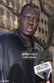 632 fotos e imágenes de alta resolución de Manute Bol