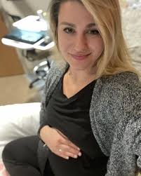 Meet Shannon: NICU Twin mom navigating the unknown