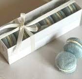 DIY Wedding Favor Macaron Boxes! This is a special one ...