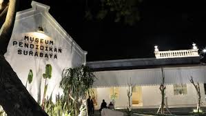 Masih ada kekerasan di sekolah dan rumah, kurikulum semakin padat, dan cara mengajar yang pelantikan jabatan fungsional guru pertama di lingkungan dinas pendidikan kota yogyakarta. 4 Potret Museum Pendidikan Belajar Sejarah Sambil Berwisata Di Surabaya Surabaya Liputan6 Com