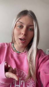 Katelyn Briggs's Instagram, Twitter & Facebook