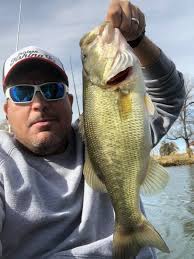 Kayaker catches 5 lb bass in Borden County