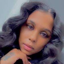 I want Sania Feagin to learn under A'ja Wilson & Kiah Stokes. If not Vegas,  any other team with a veteran post player like Seattle, Phoenix, or NY will  do.