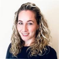 Laura Leger's Instagram, Twitter & Facebook