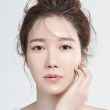 After her breakout role in the legend in 2007, she has starred in television series beethoven virus (2008), athena: Lee Ji Ah The Movie Database Tmdb
