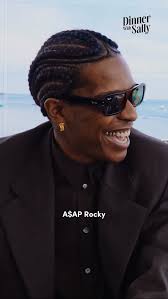 Comment je me facilite la vie + mon côté polyglotte avec l'Intelligence  Artificielle et la traduction instantanée sur mon téléphone #GalaxyS24  Ultra de @samsungfrance ! Tu comprends plus facilement les conversations en