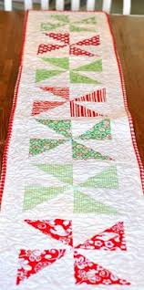 Christmas Pinwheel Table Runner Free Quilting Patterns Quilted Table Runners Christmas Quilts Quilts