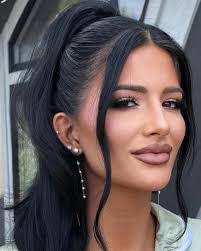 Amela Okanovic's Instagram, Twitter & Facebook