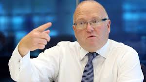 Carillion's millionaire boss STILL working as Government business advisor  as ministers don't know how much collapse will cost taxpayers