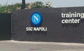 Последние твиты от official ssc napoli (@sscnapoli). Ssc Napoli Eu Po Dnesnom Zapase Nesmerovali Kroky Hracov Facebook