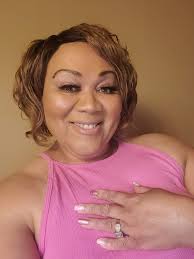 Today is my Angela's birthday she is going to wear all pink 🥳🥳🎂