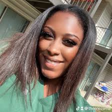 Has anyone tried to call out for your shift at this facility? They aren't  answering and I've been calling all morning at different times. Reached out  to Shiftkey and they said keep