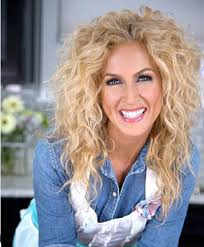 Sydney's resemblance to Kelly Clarkson