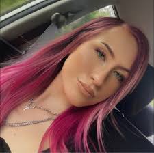 What are some inspiring Wylde Flowers setups?