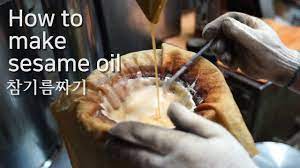 Instead of topping a soup with heavy cream or yogurt, add a swirl or toasted sesame oil to the bowl after serving. How To Make Sesame Oil ì°¸ê¸°ë¦„ì§œê¸° Youtube