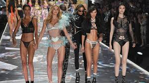 News now kardashian news kendall jenner top stories underwear victoria's secret. Kendall Jenner Rocks Sexy Scottish Inspired Look At Victoria S Secret Fashion Show Pics Entertainment Tonight