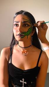 Another use for those Blue Willow shards you got from Christie's shop.