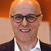 Markdorf: Betz und Weber will das gelb-pinke Haus abreißen und prüft  Ansprüche ans Baurechtsamt