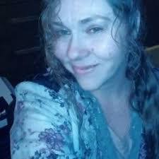 Susan Layton's Instagram, Twitter & Facebook