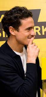 Delaney's grandfather is american and his father is an american citizen. Thomas Delaney A Modern Midfielder With A Sense Of Humour Bvb De