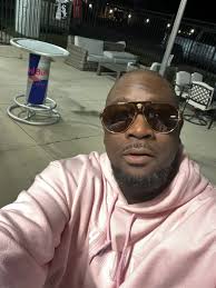 I can smoke everyday, but drink ? Y'all bout strong af 😂😂😂