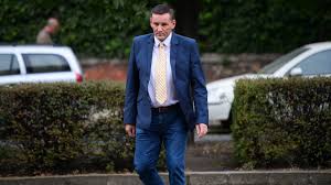 Volner jános a facebookon közölte, hogy a jobbik után szakít a mi hazánk mozgalommal is, amibe amúgy nem is lépett be. Index Belfold Itt Az Uj Modosito Javaslat Volner Janos Es A Fidesz Meg Szukebb Kenyszerpalyara Allitja Az Ellenzeki Partokat