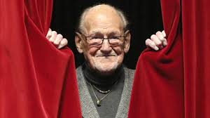 Köfer — ist der name folgender personen: Schauspieler Herbert Kofer Der Hundertjahrige Der Auf Der Buhne Bleibt