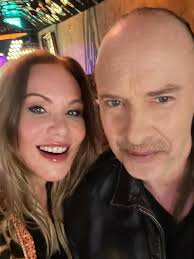 Nu finns avsnitt 1 av podden Gnällspikarna med Anders Tengner o  undertecknad Gnällspikarna på ACast ⬇️ ⚠️Inget för lättkränkta ⚠️ PS! Vi  har den elakaste sidekicken; Micke Wennborn 😈  https://shows.acast.com/gnallspikarna/