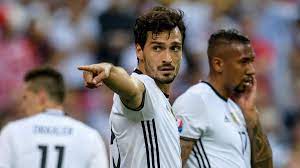 Mats hummels möchte seinen vertrag bei borussia dortmund noch ein letztes mal verlängern. Em 2016 Deutschland Gegen Nordirland Hummels Dfb Team Muss Es Machen Wie Der Fc Bayern Eurosport