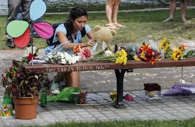 Fans Leave Williams Tributes At Boston Park Bench