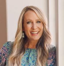 The Critics of Dr. Julie Hanks