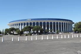 The historic music venue is located in inglewood, calif. Basketball S Clippers Reportedly In Talks To Buy Forum Arena Near La