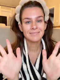 Full Coverage Makeup for Neutral Undertones