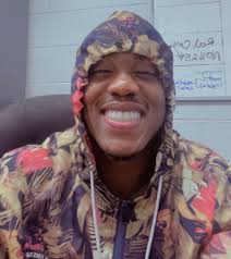 Who is my BIRTHDAY TWIN 12/28 🤔🤔🤔 I turned 31 today 😃😃😃😃😃