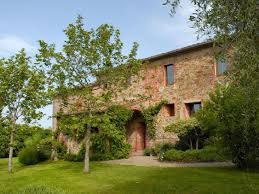 Italien Toskana Immobilie Sinalunga 9 Hektare Mit Wald Olivenbaume Landhaus Mit B B Pool Alleinlage Kaufpreis Reduziert House Styles Property House