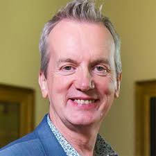 Frank skinner was born on january 28, 1957 in west bromwich, west midlands, england as christopher graham collins. Frank Skinner Comedian One Half Of Baddiel Skinner