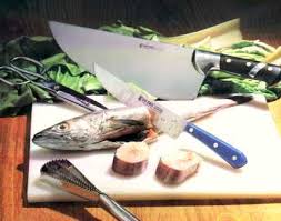 Los pescados blancos (bacalao, faneca, lenguado, lubina, merluza, raya) se cocinan mejor mediante calor húmedo, es gracias por leer cómo cocinar el pescado según su tipo, si te gustó esta nota, suscribete a cualquiera de nuestras redes sociales y compartilo. Trucos Para Cocinar Pescado Pescaderias Charo Pescaderia Y Marisqueria En Alcazar De San Juan Ciudad Real